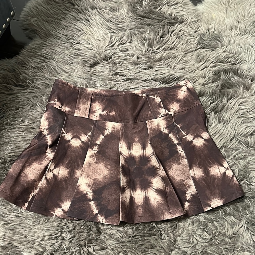 I am Gia brown tie dye skirt